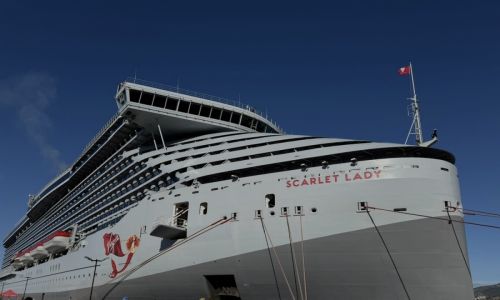 Bodrum'a dev kruvaziyer ile 2 bin 637 turist geldi