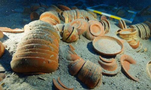 Akdeniz’den 2100 yıllık sofra takımı çıktı