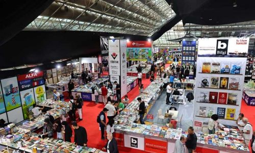 16. Antalya Kitap Fuarı kapılarını açtı