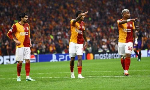 Galatasaray, Barcelona'ya 4 golle mağlup oldu