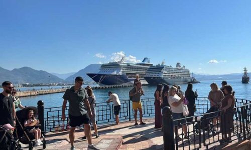 Alanya'ya İngiliz ve ABD'li turist akını oldu